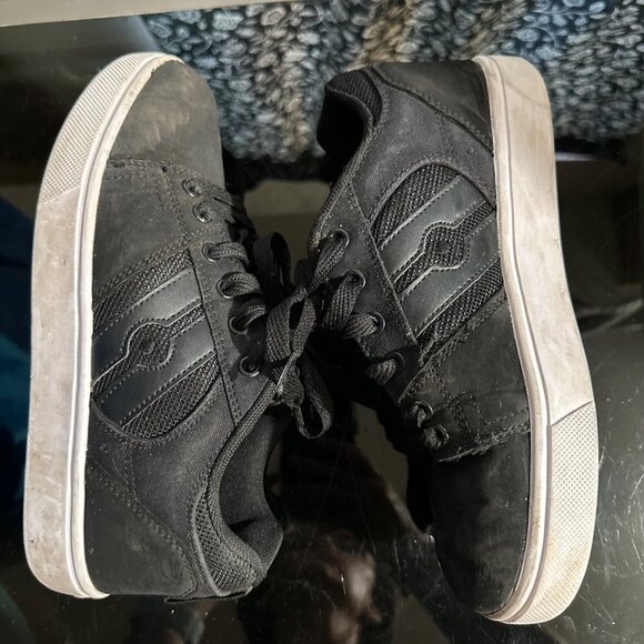 Heelys Other - Heelys Black Big Kids Roller Shoes Black White Big boy Size 5